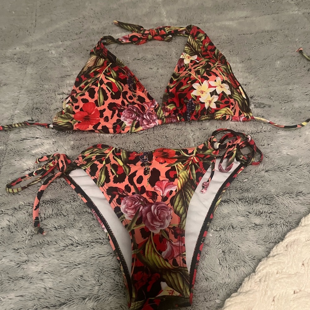 SHEIN Floral and Animal Print Bikini - Red and Green